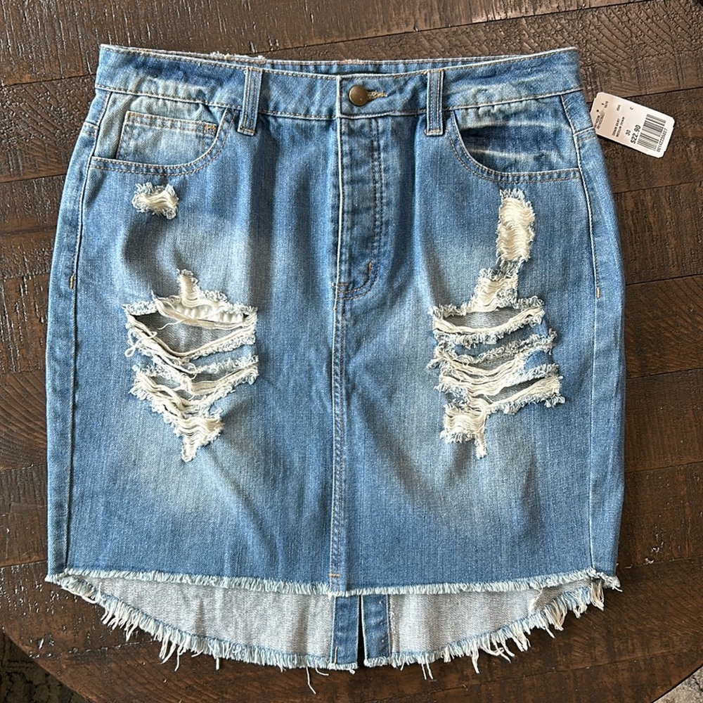 Forever 21 Denim Midi Distressed Jean Skirt
Size 30